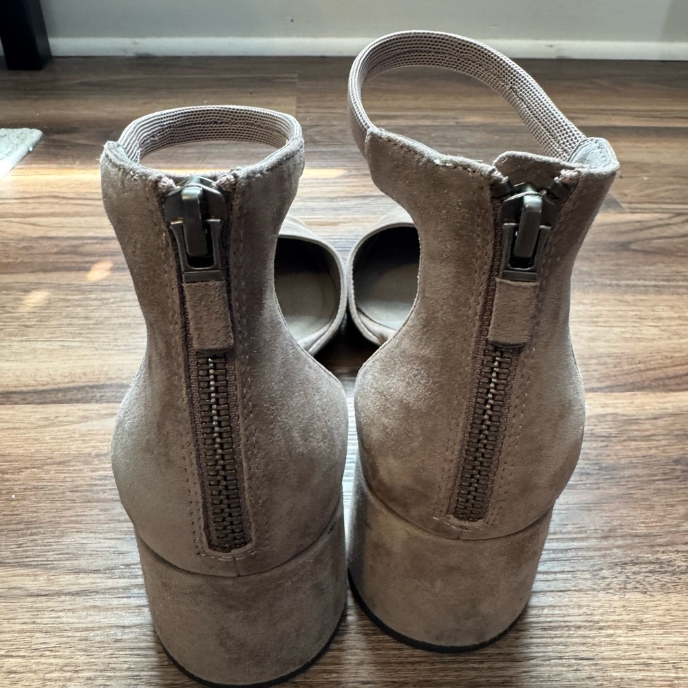 Eileen Fisher Women's Gray Suede Ankle-Strap Block Heel Pumps Sz. 8.5 - Picture 8 of 11